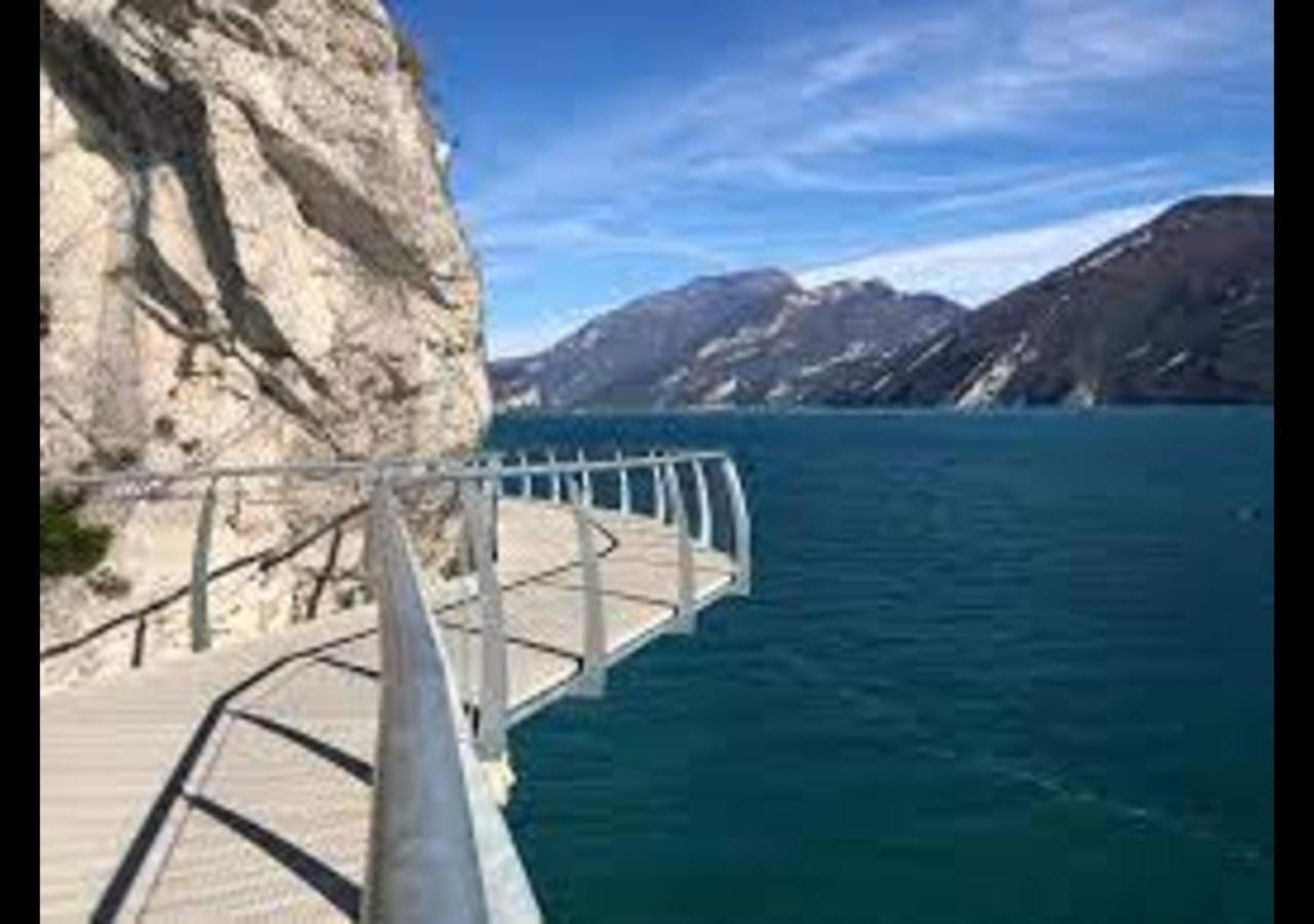 Appartamento Casa Zanoni Torbole Sul Garda Esterno foto